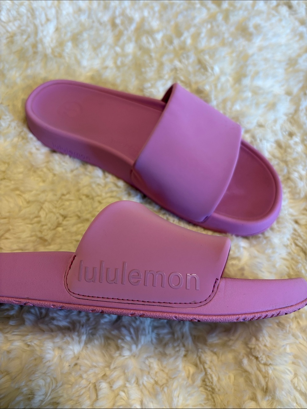 lululemon athletica Women's Restfeel Slide Sandals in Lavender/Pink - Picture 5 of 5